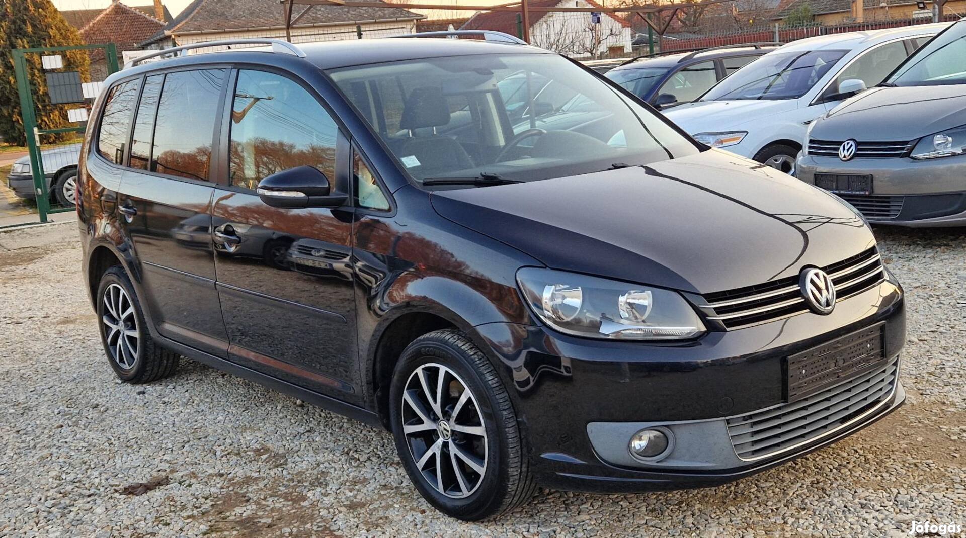 Volkswagen Touran 2.0 CR TDI Highline [7 személ...